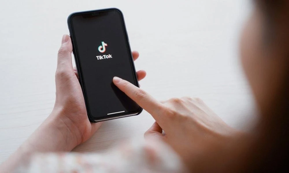 Νέες περιπέτειες για το TikTok - Γονείς που έχασαν τα παιδιά τους εξαιτίας προκλήσεων κάνουν μήνυση στην πλατφόρμα